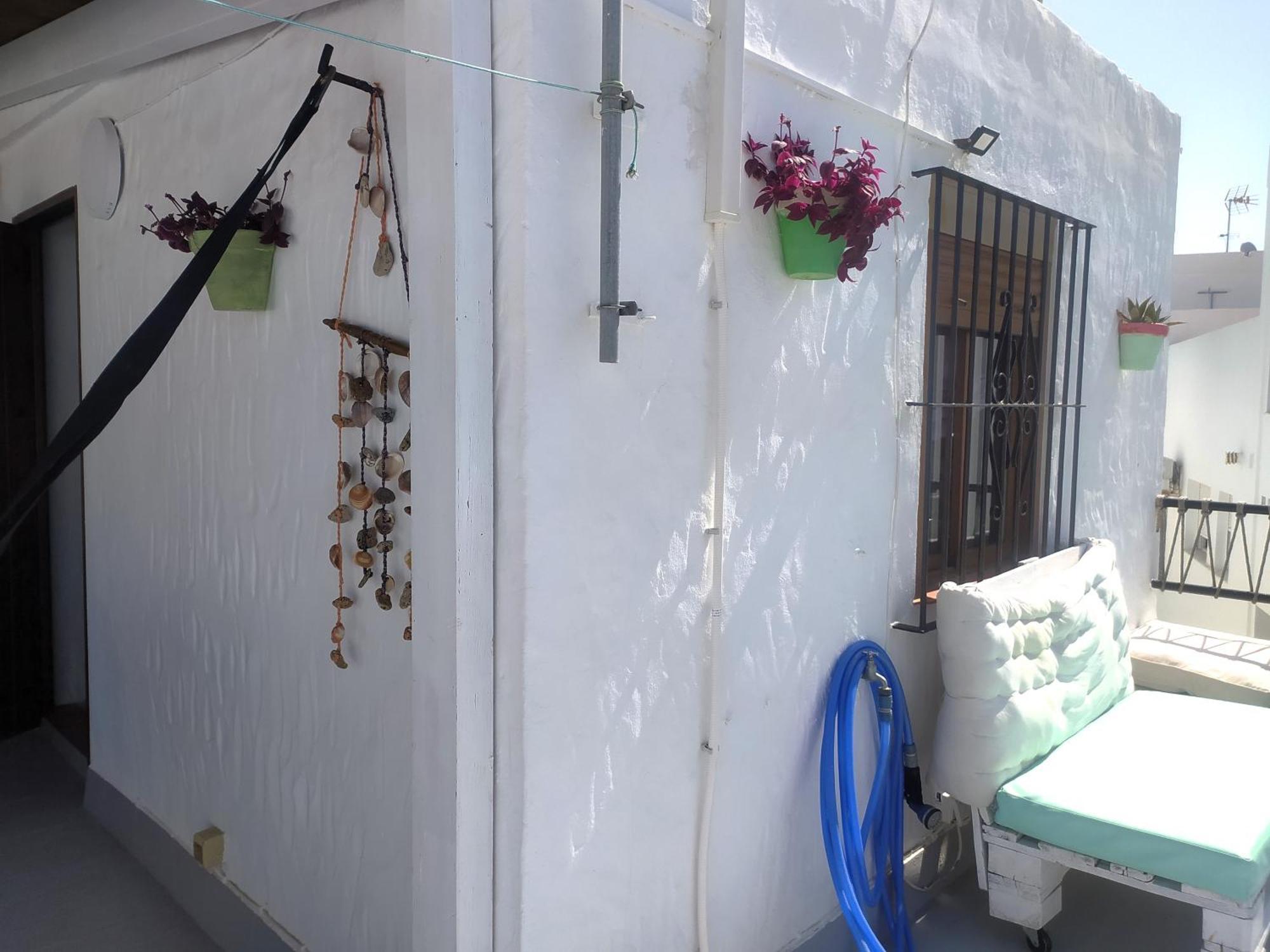 فيلا Casa Velazquez Con Terraza Privada كونيل ذي لا فرونتيرا المظهر الخارجي الصورة