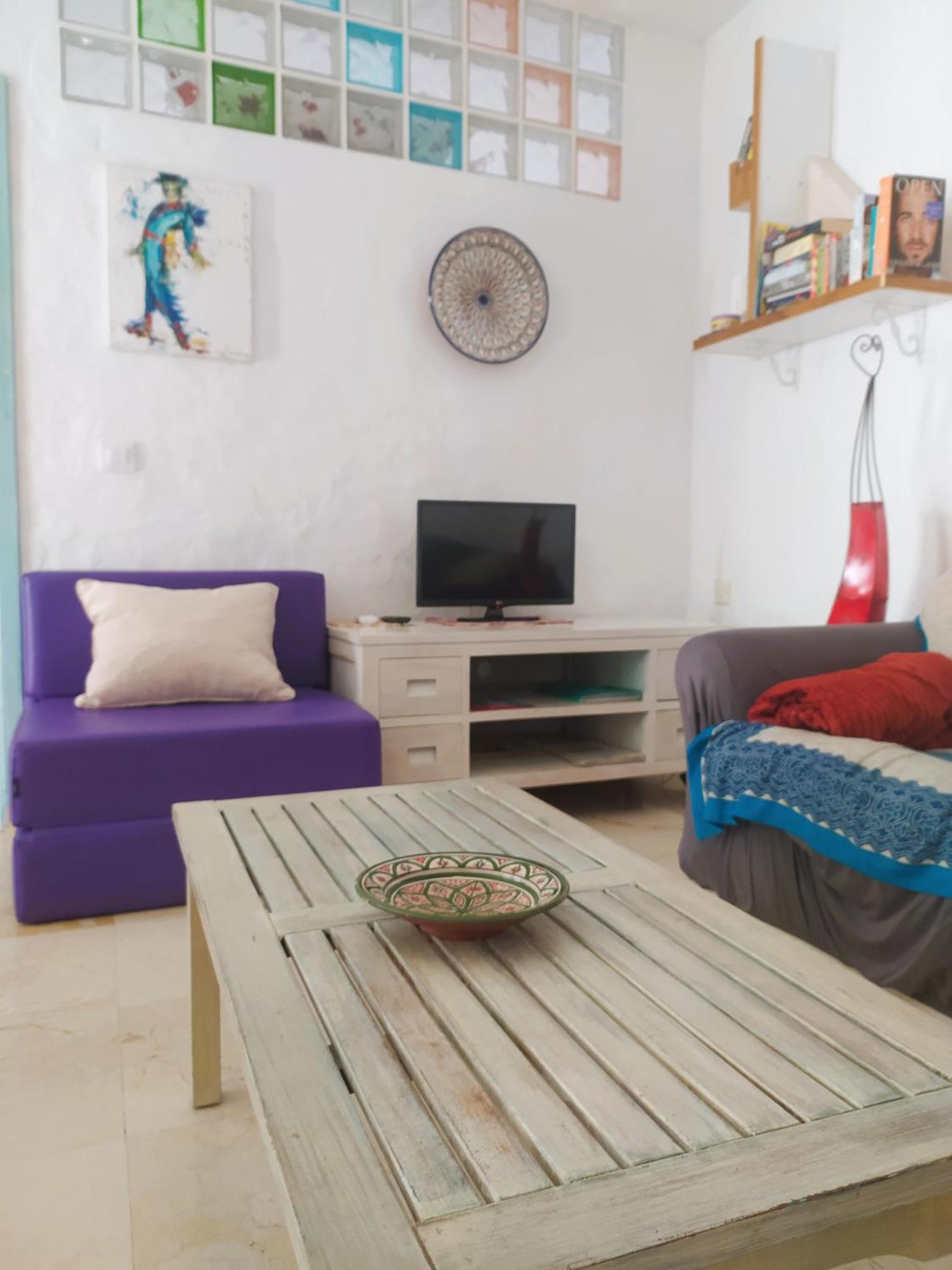 فيلا Casa Velazquez Con Terraza Privada كونيل ذي لا فرونتيرا المظهر الخارجي الصورة